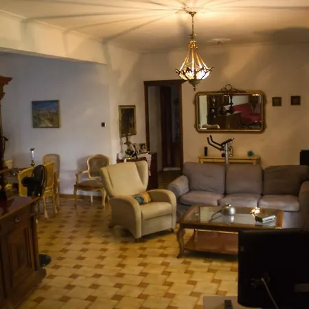 בית נופש Lila House *